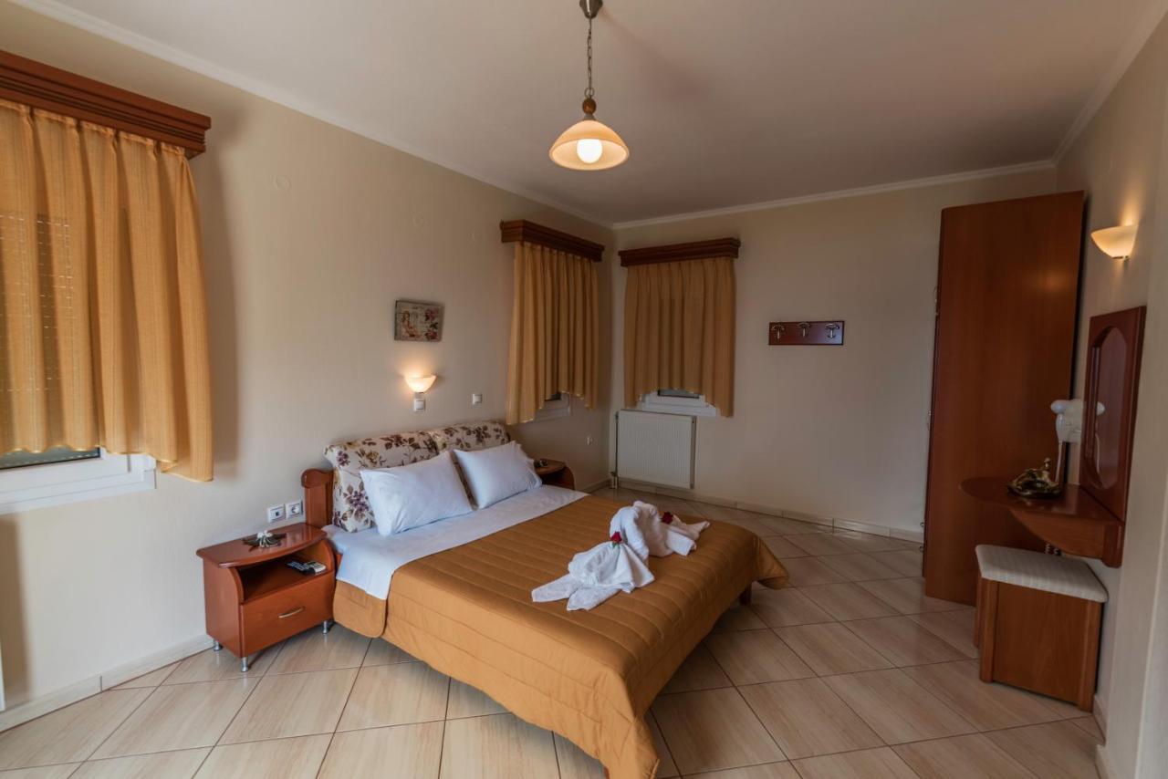 Anna Apartments Chrisi Ammoudia Exterior foto