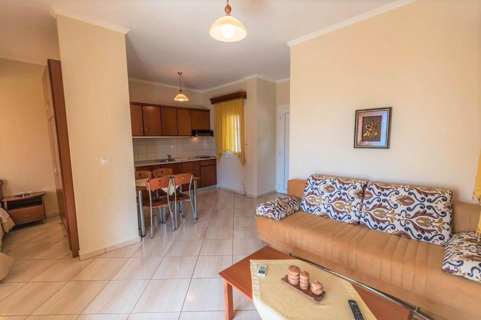 Anna Apartments Chrisi Ammoudia Exterior foto