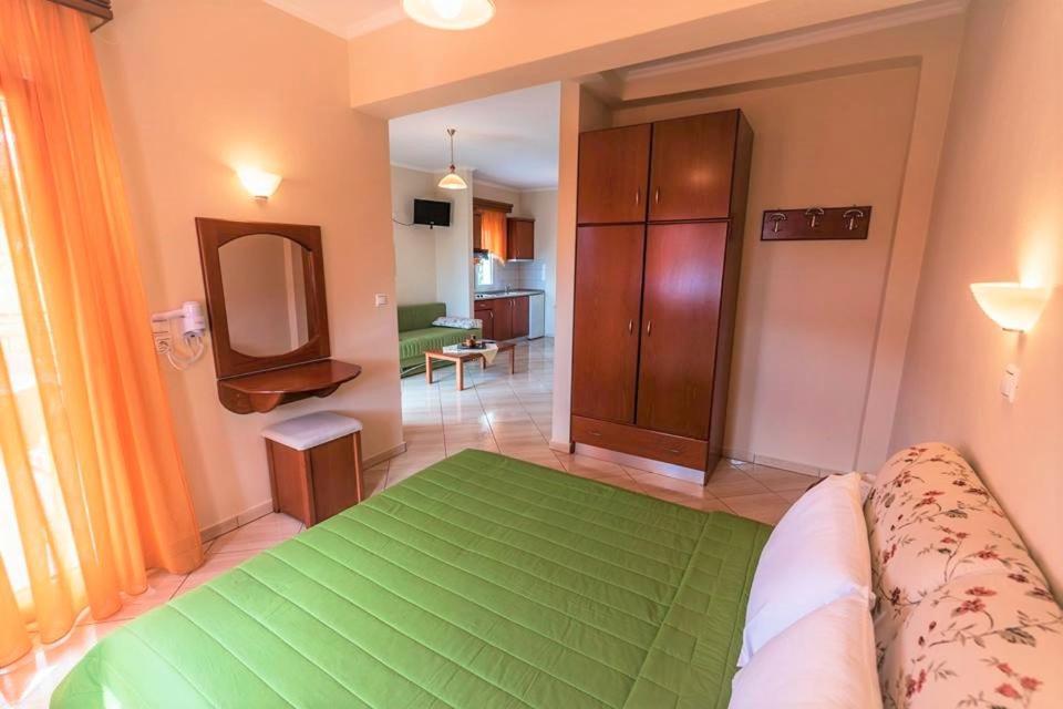 Anna Apartments Chrisi Ammoudia Exterior foto